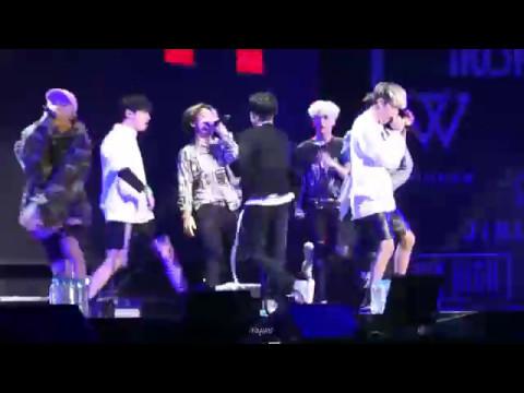 170514 iKON 시노시작 @ YG X UNICEF Walking Festival