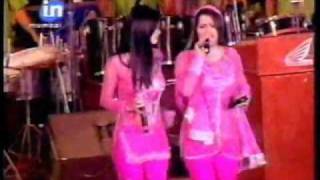 Preeti Pinky sing in a Dandiya Concert