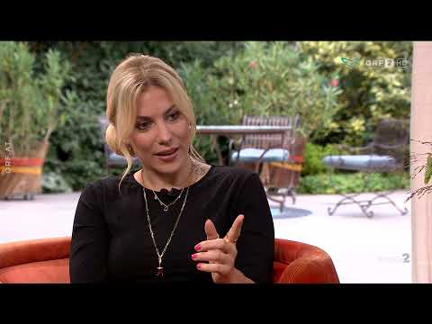 Lafee zu Gast bei ORF Studio2 -  Duett mit FALCO Amadeus & 80er Hits 08/2021