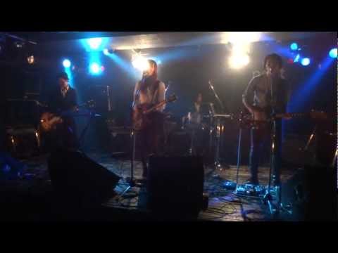 broken little sister @ a place in the sun VS. ELECTRIC-FUZZ!!!!! Vol.1