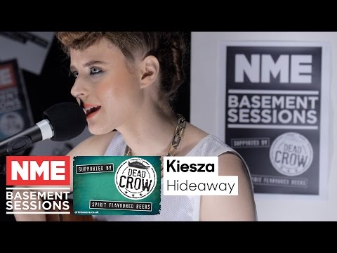 Kiesza Plays 'Hideaway' (Acoustic) - NME Basement Session