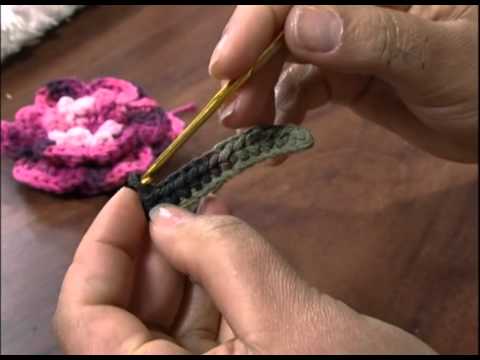 Mulher.com 24/08/2012 - Tapete redondo com flores e treliças 1/2