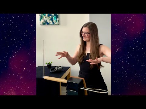 The Fifth Element "Diva Dance" on the Theremin | Carolina Eyck