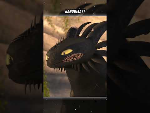 BANGUELA ASA DE TITAN #dragon #curiosidades #filme #dragaobranco #titandeataque #toothless #httyd