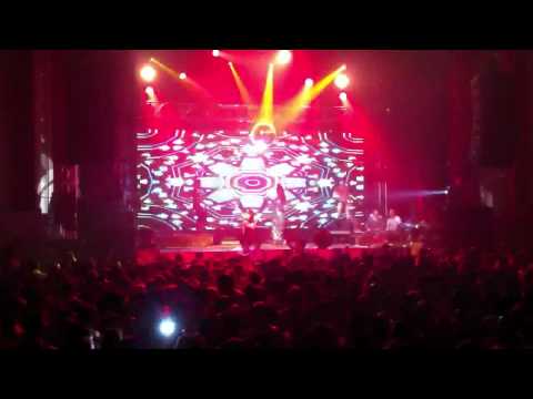 Carlos Gallardo Feat. Peyton - Let It Go [live @ WE Party London]