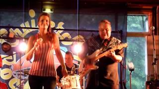 Sandy & the Wild Wombats -Shivers -  BEAR FAMILY RECORDS -