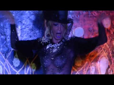KYLIE HICKMANN | "BY JEFF FERRAZ" BAR QUEEN (17-11-17) BY LEH SANUTY
