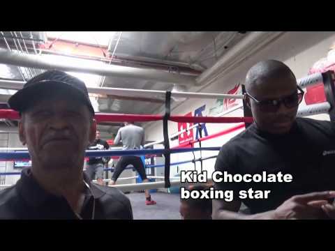 peter quillin kid chocolate and his dad papi in camp - EsNews Boxing