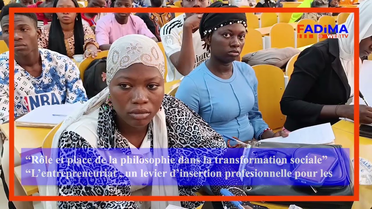 Sortie de promotion des étudiants en philosophie. 