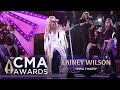 Lainey Wilson – “Ring Finger” | Live at CMA Awards 2025