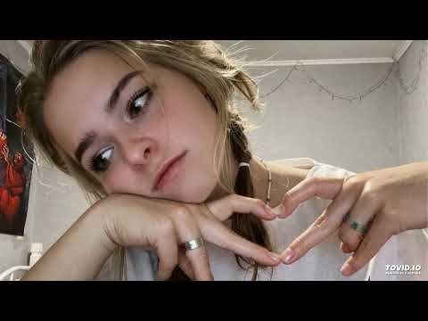 Rachel Bloom - I Steal pets