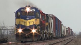 preview picture of video 'DM&E 6368 West by Genoa, Illinois on 1-8-2012'