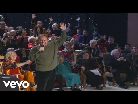 Bill & Gloria Gaither - O Holy Night [Live] ft. David Phelps