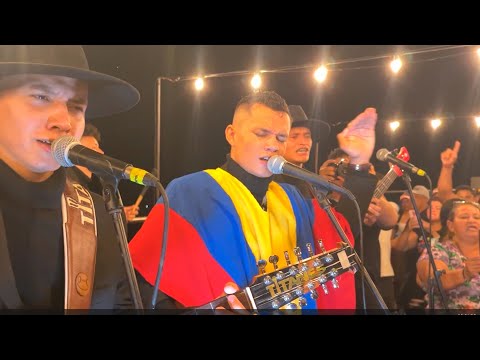 Titanes de la Carranga - Campesino Hasta Morir (en vivo)