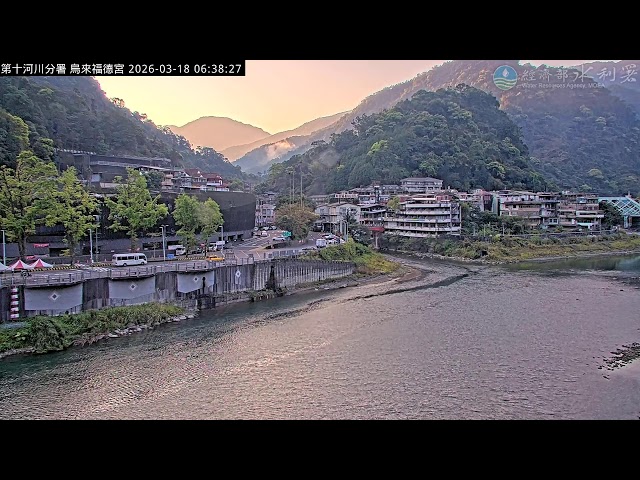 烏來吊橋、烏來老街與覽勝橋