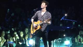 Shawn Mendes singing Patience