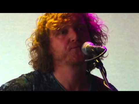 Love you more - Cover van Racoon