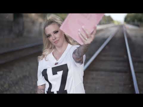 Mainey- ETRNL feat. John The Goer