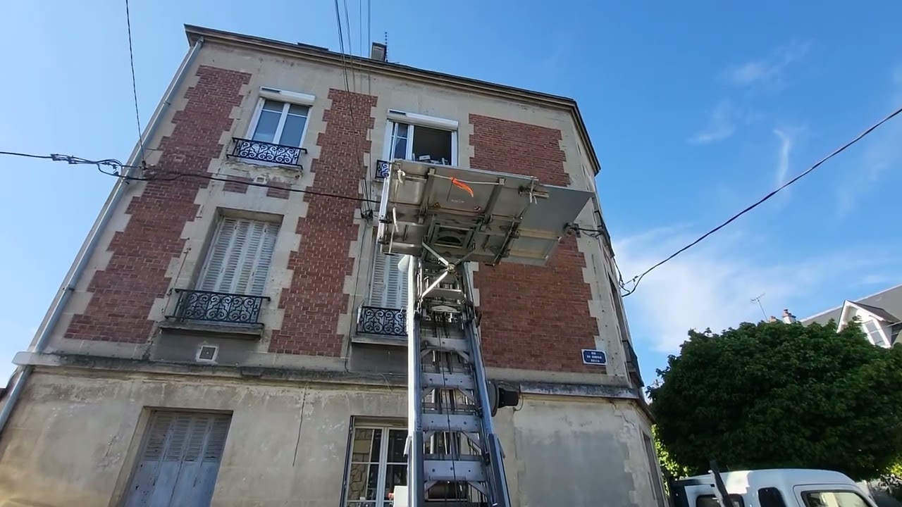 Combien coûte la location d'un monte-meuble autour de Dunkerque ?