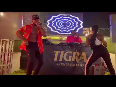 Dohry Santz performance Candy world ( Mais açúcar/ muito doce )