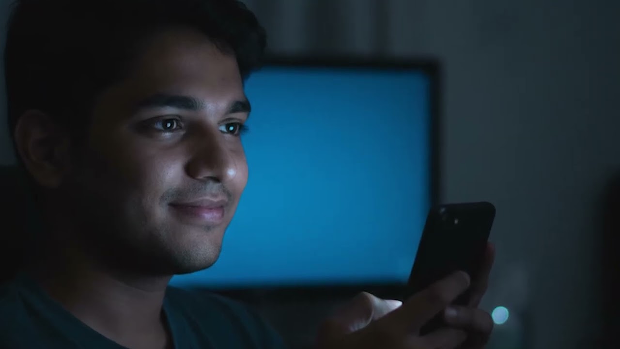 क्यों हर बार Tight कपड़े देखकर वही Feeling आती है? | Real Psychology Explained