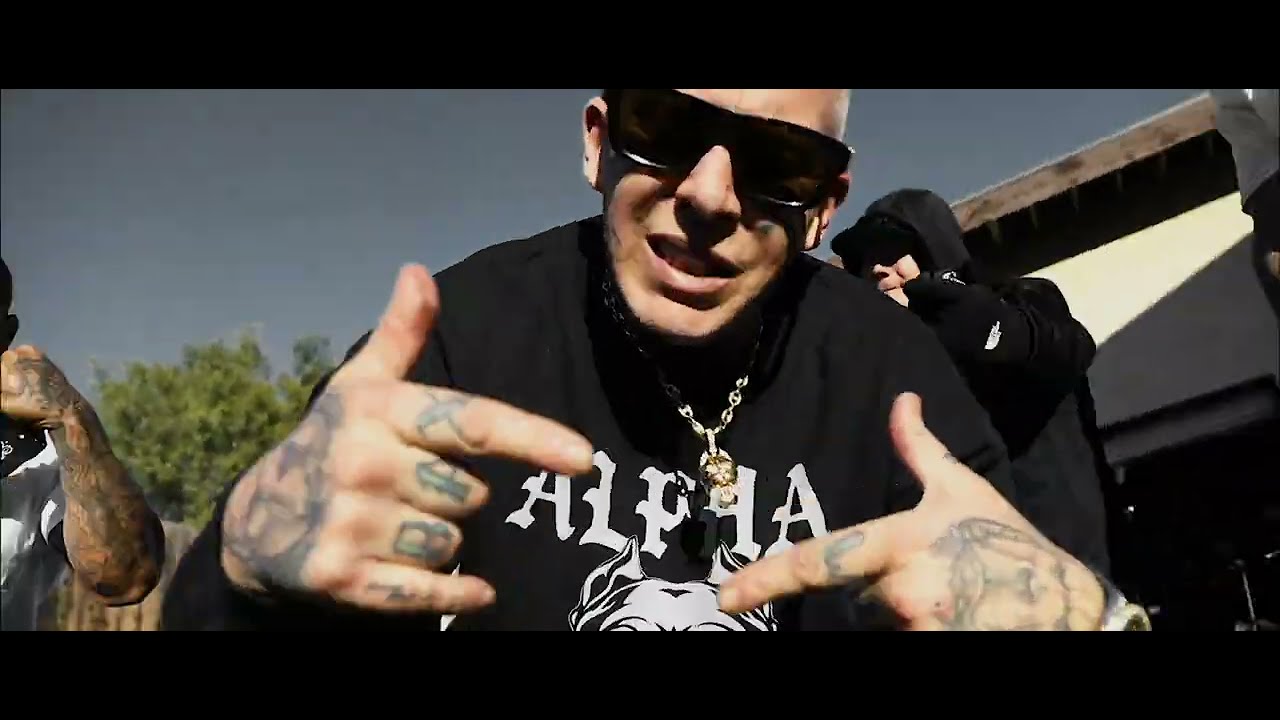 Чёрный ворон красноярская группа. Песня черный ролик. Чёрный ворон ясна. Песня черный ролик. Песня черный ролик.