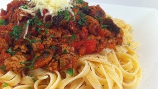 HOW TO MAKE SPAGHETTI BOLOGNESE