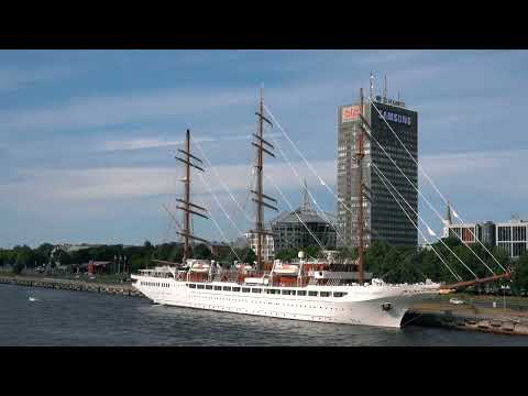 INESE GRESTE un HARIJS UŽĀNS - Es redzēju jūriņa