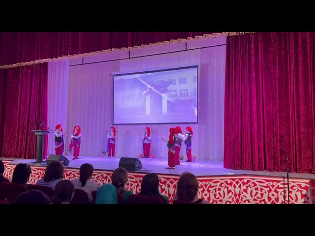 Воспитанницы ДШИ