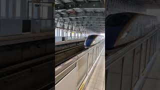 japanese bullet train SHINKANSEN 北陸新幹線はくたか号到着　#japaneserailway #SHINKANSEN #北陸新幹線 #はくたか　