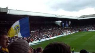 Almost 40,000 Leeds fans sing Marching On Together at Elland Road against Bristol Rovers 8/5/10.
