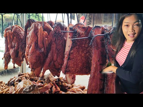 POPULAR Chopped Meat Scene In The Heavy Rain | Cambodian Best Street Food