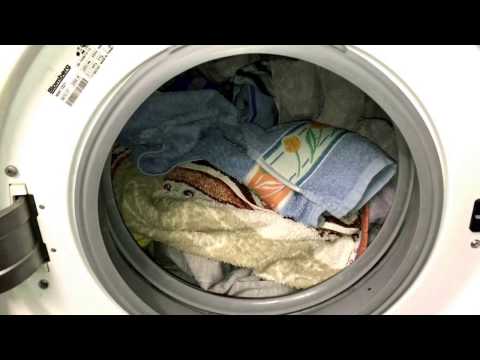 Washcloths in washing machine Clean soap cloths Colored laundry at 60 degrees Instructions