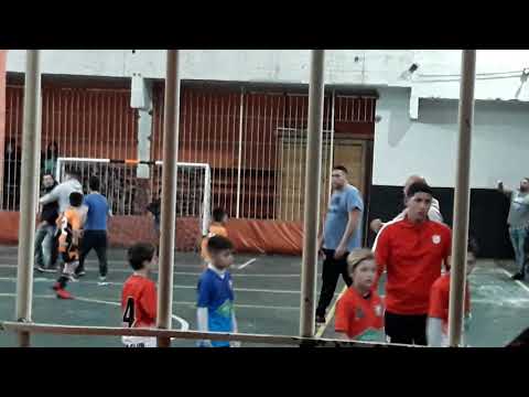 Pelea en industrial munro