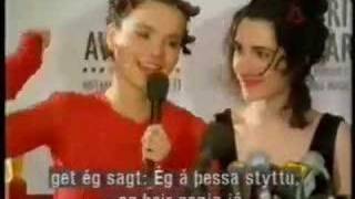 Björk &amp; Pj Harvey Backstage Brit Awards