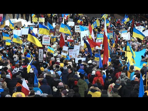 UKRAINE SOLIDARITY MARCH Thousands of Torontonians show their support