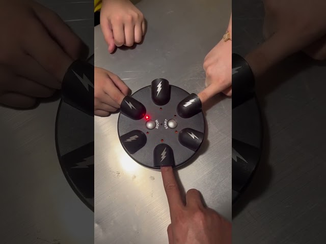 Vídeo relacionado con Genérico Pequeños Juguetes de Combate, Juegos de mesa Divertidos para Dos Jugadores | Juego de lucha de 2 Jugadores Mesa de Combate para, Juego de mesa interactivo, Juguetes competitivos Padre-Hijo