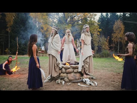 Rúnahild - Nornegaldr (Wyrd Sisters)