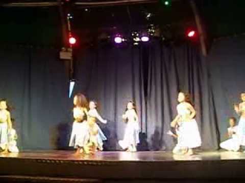 Mostra de Dança 2013 Escola Municipal 09.18.004 Atenas