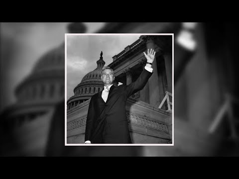 Former South Carolina Senator Ernest F. 'Fritz' Hollings, a moderate six-term Democrat who made an unsuccessful bid for the presidency in 1984, has died. (April 6)