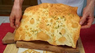 Schiacciata Secca Ricetta Facile Da fare in Questo Periodo-Tasty Italian Crunchy Focaccia Snack