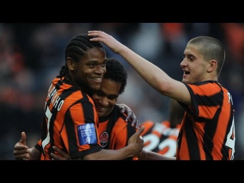 Shakhtar 3-0 Chornomorets. Perfect finish from Luiz Adriano