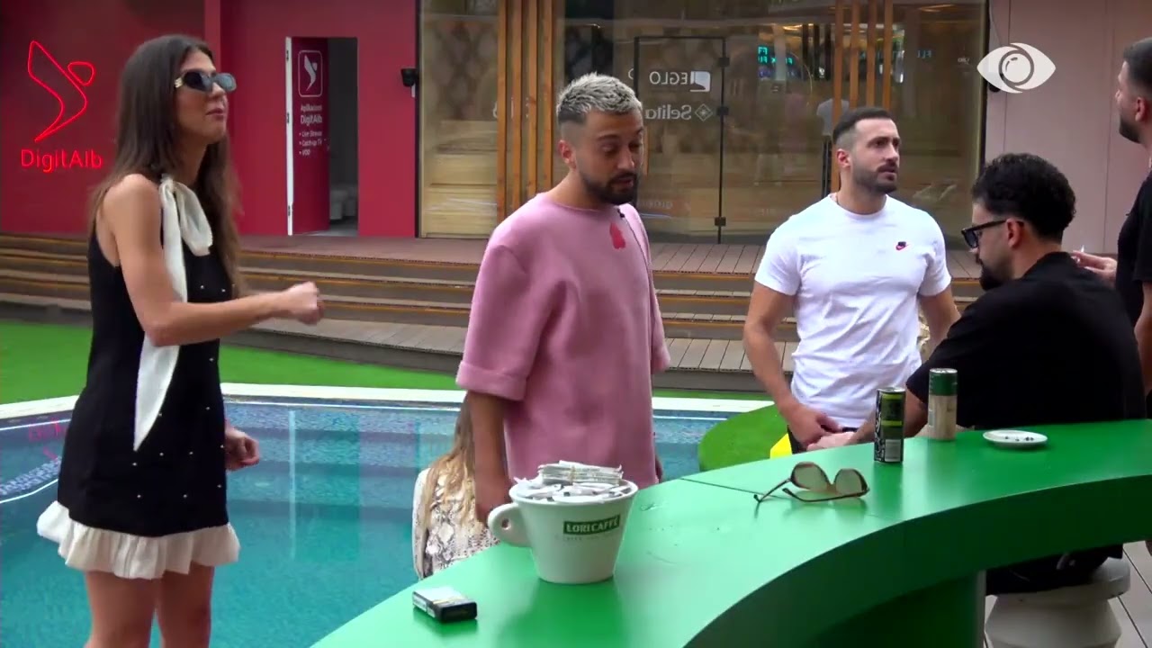 “Dhe dashurinë e ke bërë për kamera”/ Gjesti debaton me Rozanën: Ke luajtur…