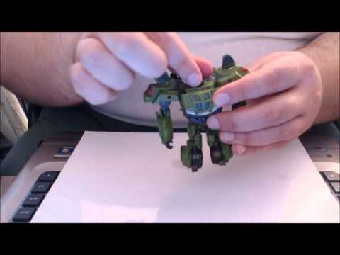 Chuck's Reviews Transformers Prime Cyberverse Commander Bulkhead
