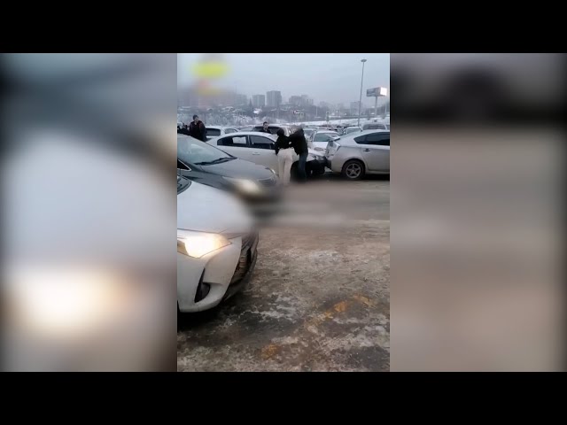 Драка в центре города