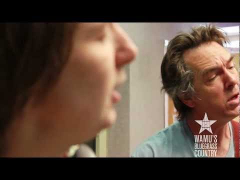Rosie Newton & Richie Stearns - No Depression In Heaven [Live at WAMU's Bluegrass Country]