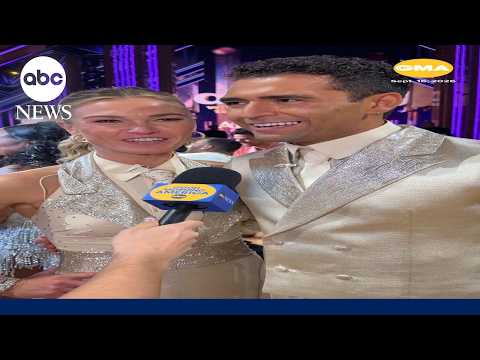 Ezra Sosa says Julia Stiles 'talks to herself' during practice