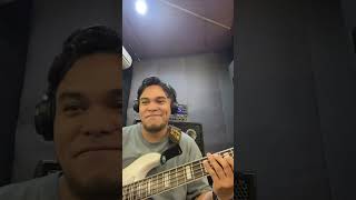 Download lagu KRAKATAU Band x Andre Dinuth & Barry Likumahuwa #krakatau #legendamusikindonesia #bassplayer mp3