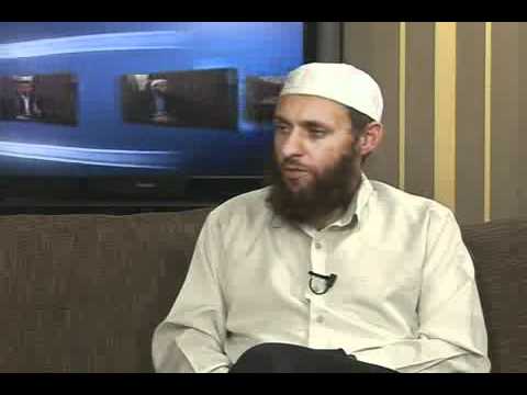 A duhet xhemati të lexojë suren Fatiha dhe një sure pas saj përderisa janë lidhur... - 101.1