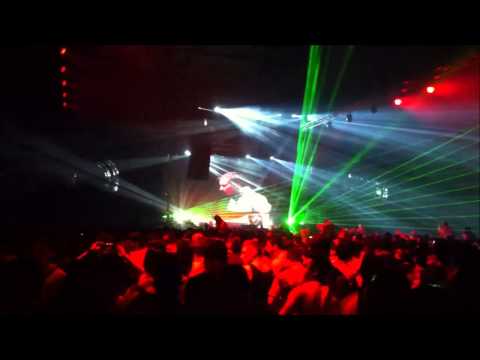 MaRLo ft Sarah Swagger - Always be around live @ DashBerlin HD